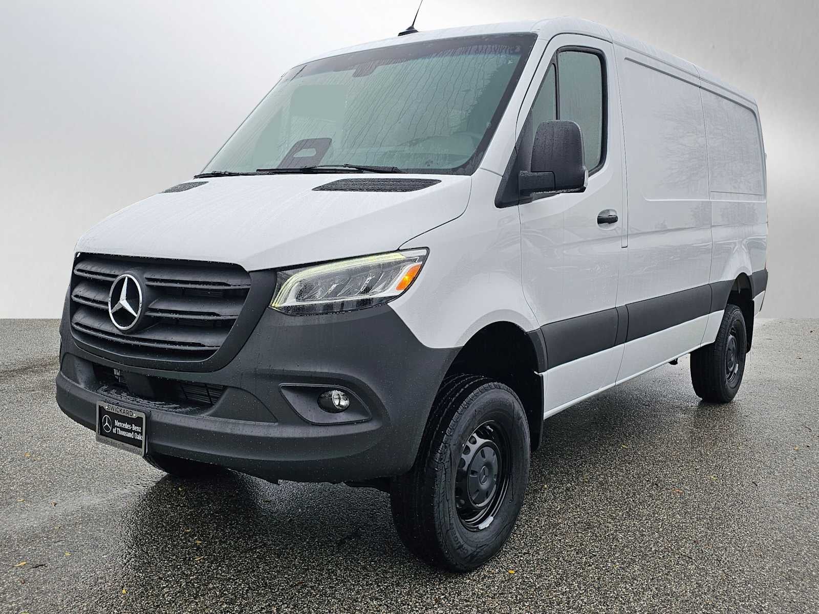 2026 Mercedes-Benz Sprinter 2500 Standard Roof I4 Diesel HO 144" AWD