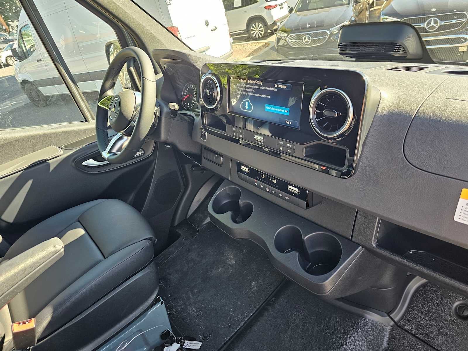 2026 Mercedes-Benz Sprinter 2500 Standard Roof I4 Diesel HO 144 AWD
