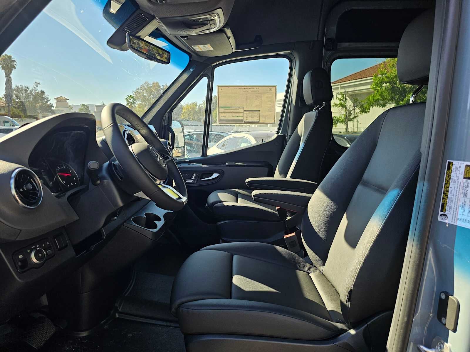 2026 Mercedes-Benz Sprinter 2500 Standard Roof I4 Diesel HO 144 AWD
