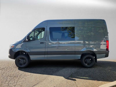 2026 Mercedes-Benz Sprinter 2500 Standard Roof I4 Diesel HO 144 AWD