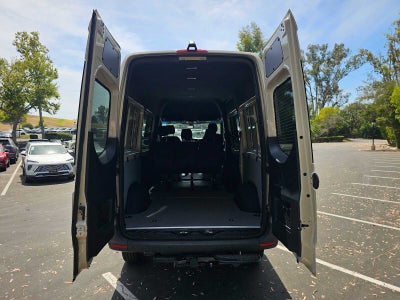2026 Mercedes-Benz Sprinter Crew 2500 Standard Roof I4 Diesel HO 144 AWD