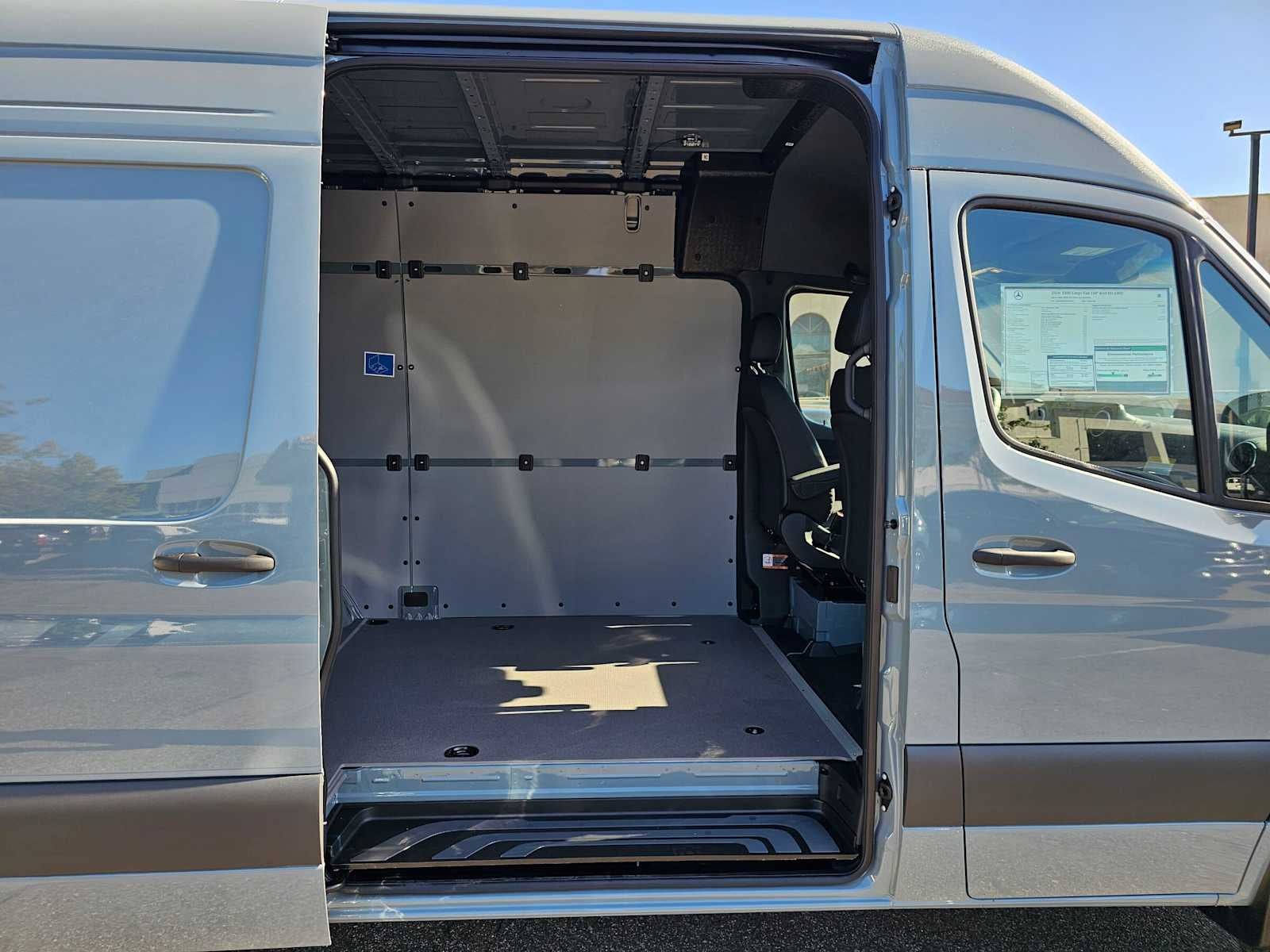 2026 Mercedes-Benz Sprinter Cargo 2500 Standard Roof I4 Diesel HO 144 AWD