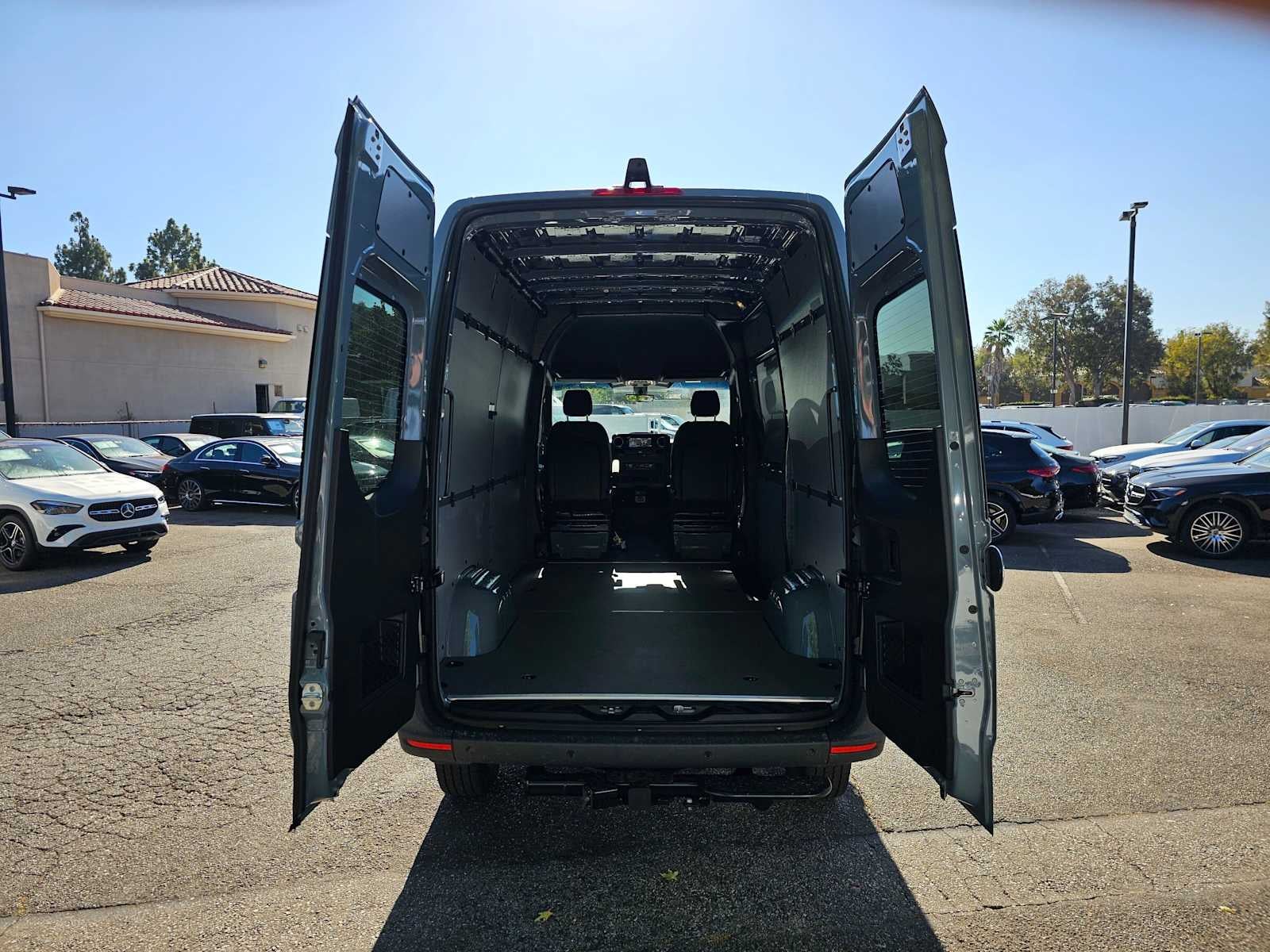 2026 Mercedes-Benz Sprinter Cargo 2500 Standard Roof I4 Diesel HO 144 AWD