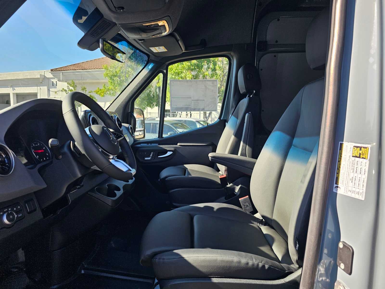 2026 Mercedes-Benz Sprinter Cargo 2500 Standard Roof I4 Diesel HO 144 AWD