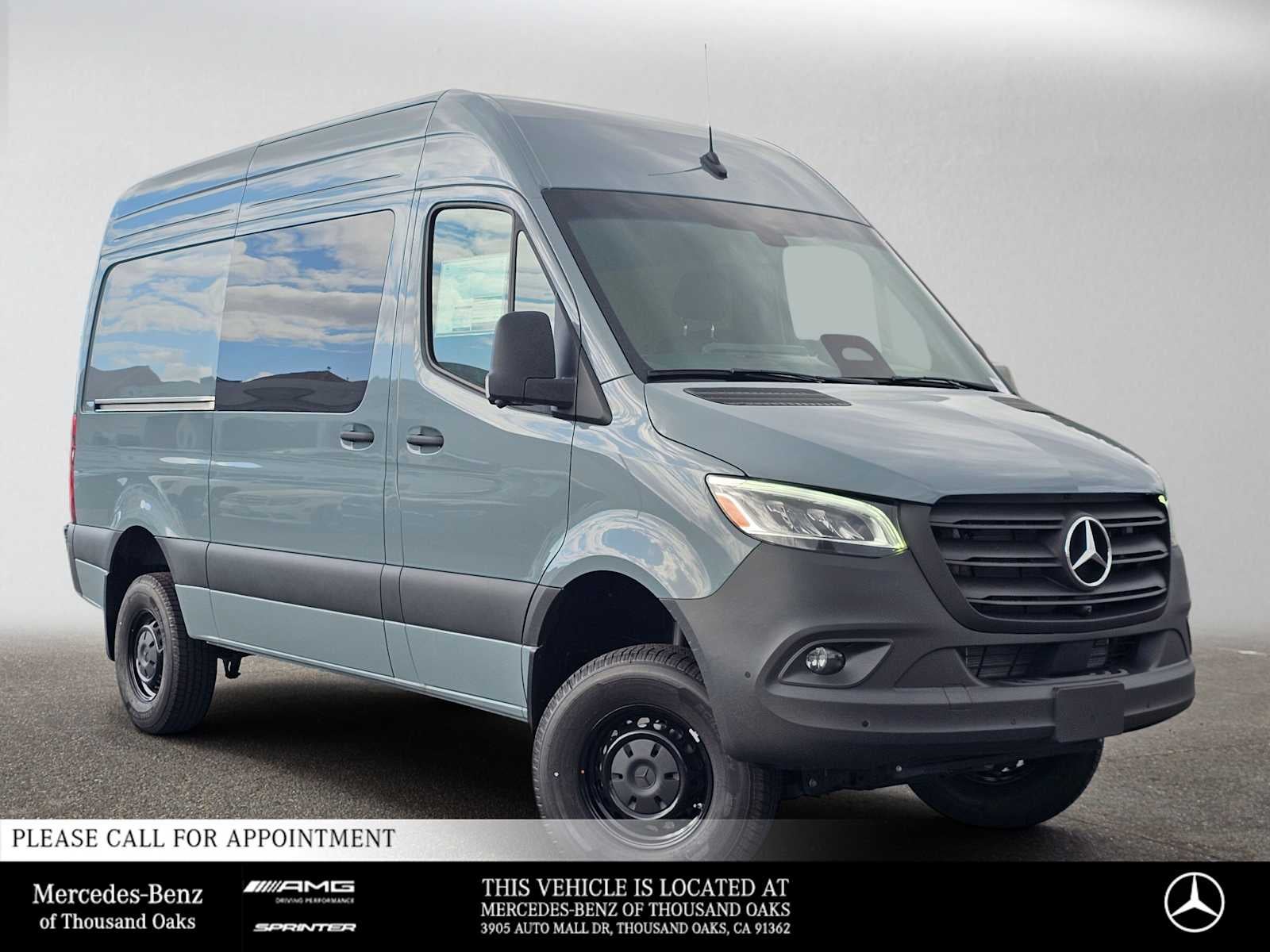2026 Mercedes-Benz Sprinter Crew 2500 Standard Roof I4 Diesel HO 144 AWD
