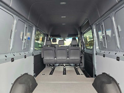 2026 Mercedes-Benz Sprinter Crew 2500 Standard Roof I4 Diesel HO 144 AWD