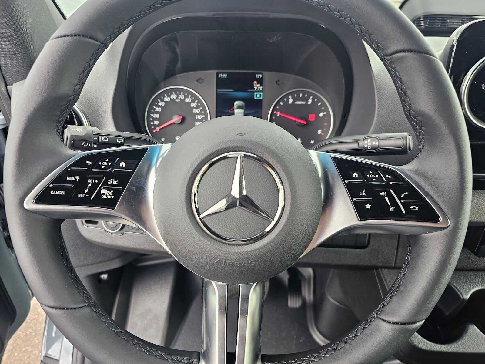 2026 Mercedes-Benz Sprinter Crew 2500 Standard Roof I4 Diesel HO 144 AWD
