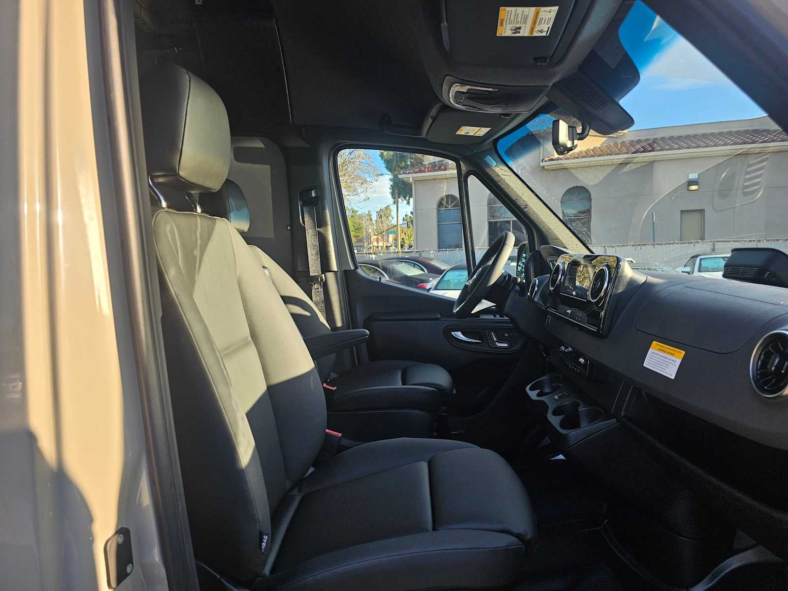 2026 Mercedes-Benz Sprinter 2500 Standard Roof I4 Diesel HO 144 AWD