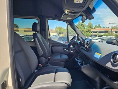 2026 Mercedes-Benz Sprinter Crew 2500 Standard Roof I4 Diesel HO 144 AWD