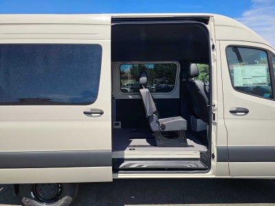 2026 Mercedes-Benz Sprinter Crew 2500 Standard Roof I4 Diesel HO 144 AWD