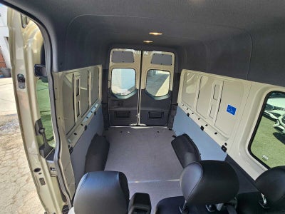 2026 Mercedes-Benz Sprinter Crew 2500 Standard Roof I4 Diesel HO 144 AWD