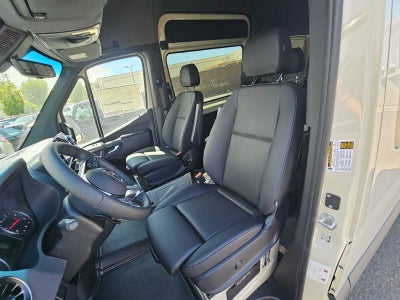 2026 Mercedes-Benz Sprinter Crew 2500 Standard Roof I4 Diesel HO 144 AWD