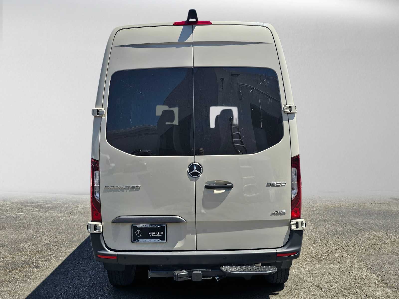 2026 Mercedes-Benz Sprinter Crew 2500 Standard Roof I4 Diesel HO 144 AWD