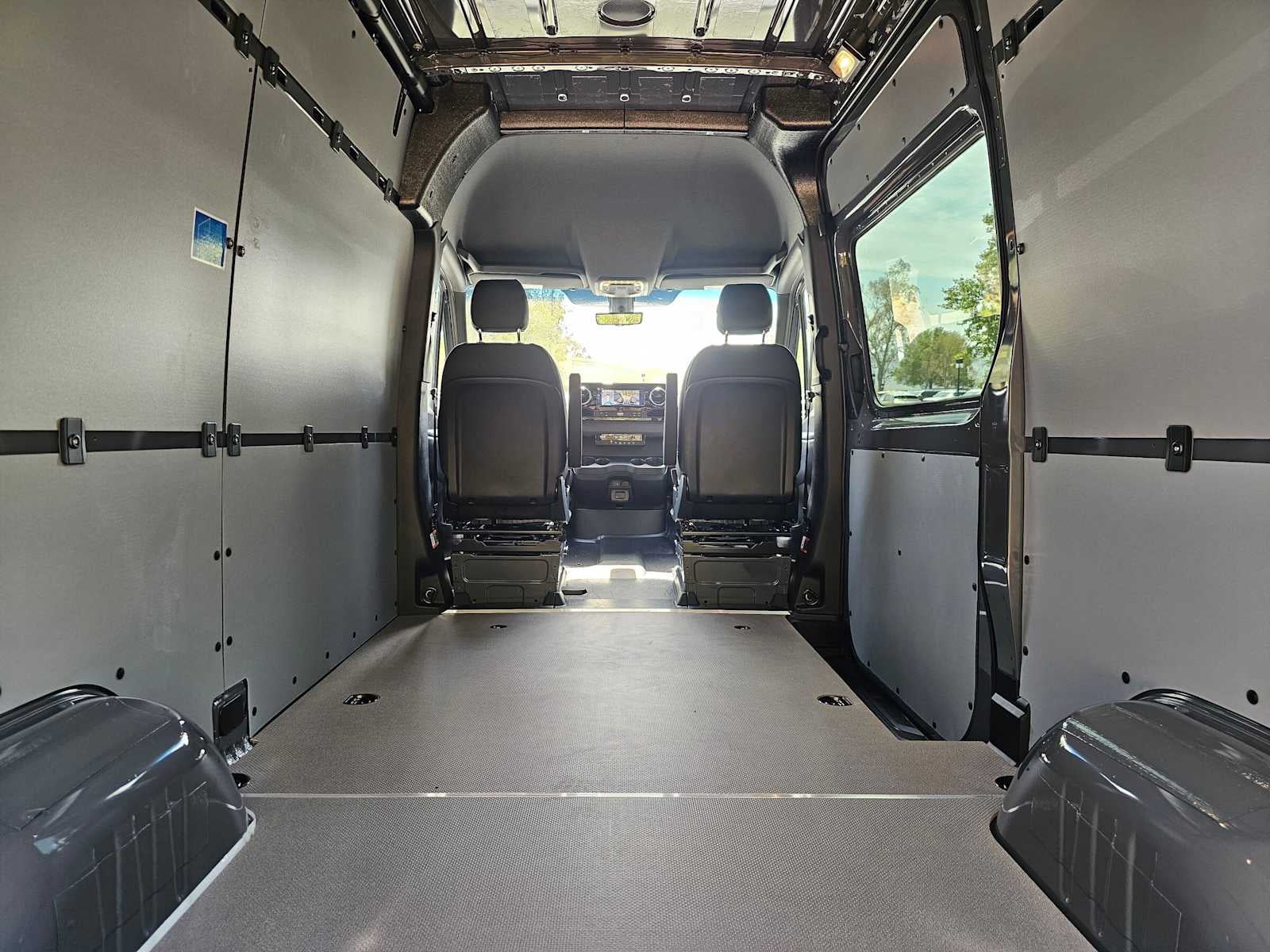 2026 Mercedes-Benz Sprinter Cargo 2500 Standard Roof I4 Diesel HO 144 AWD