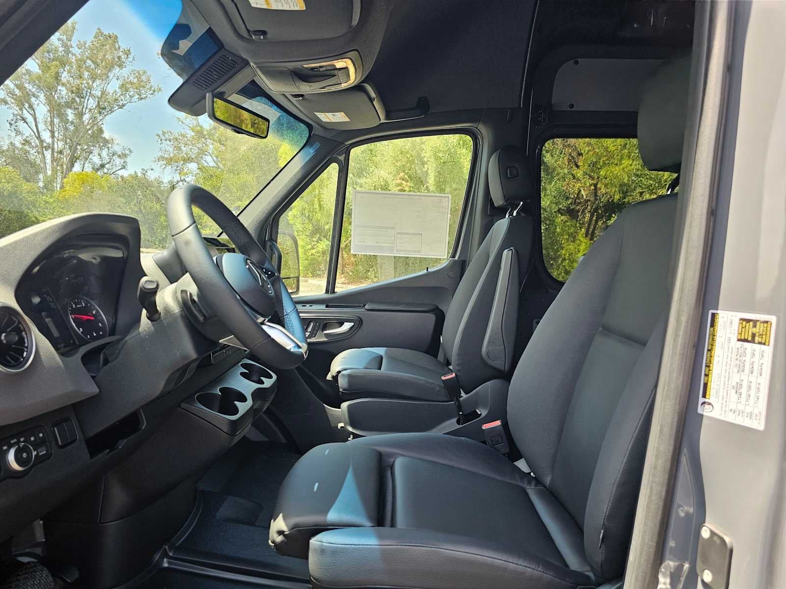 2026 Mercedes-Benz Sprinter Cargo 2500 Standard Roof I4 Diesel HO 144 AWD