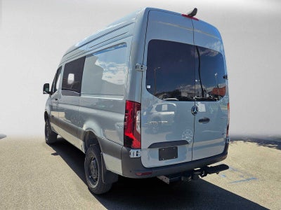 2026 Mercedes-Benz Sprinter Crew 2500 Standard Roof I4 Diesel HO 144 AWD