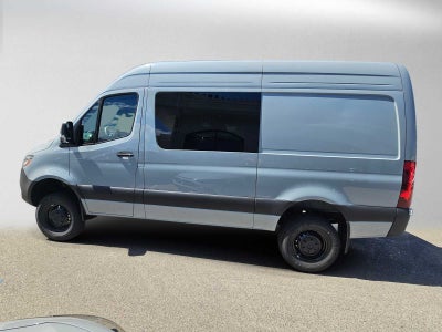 2026 Mercedes-Benz Sprinter Crew 2500 Standard Roof I4 Diesel HO 144 AWD