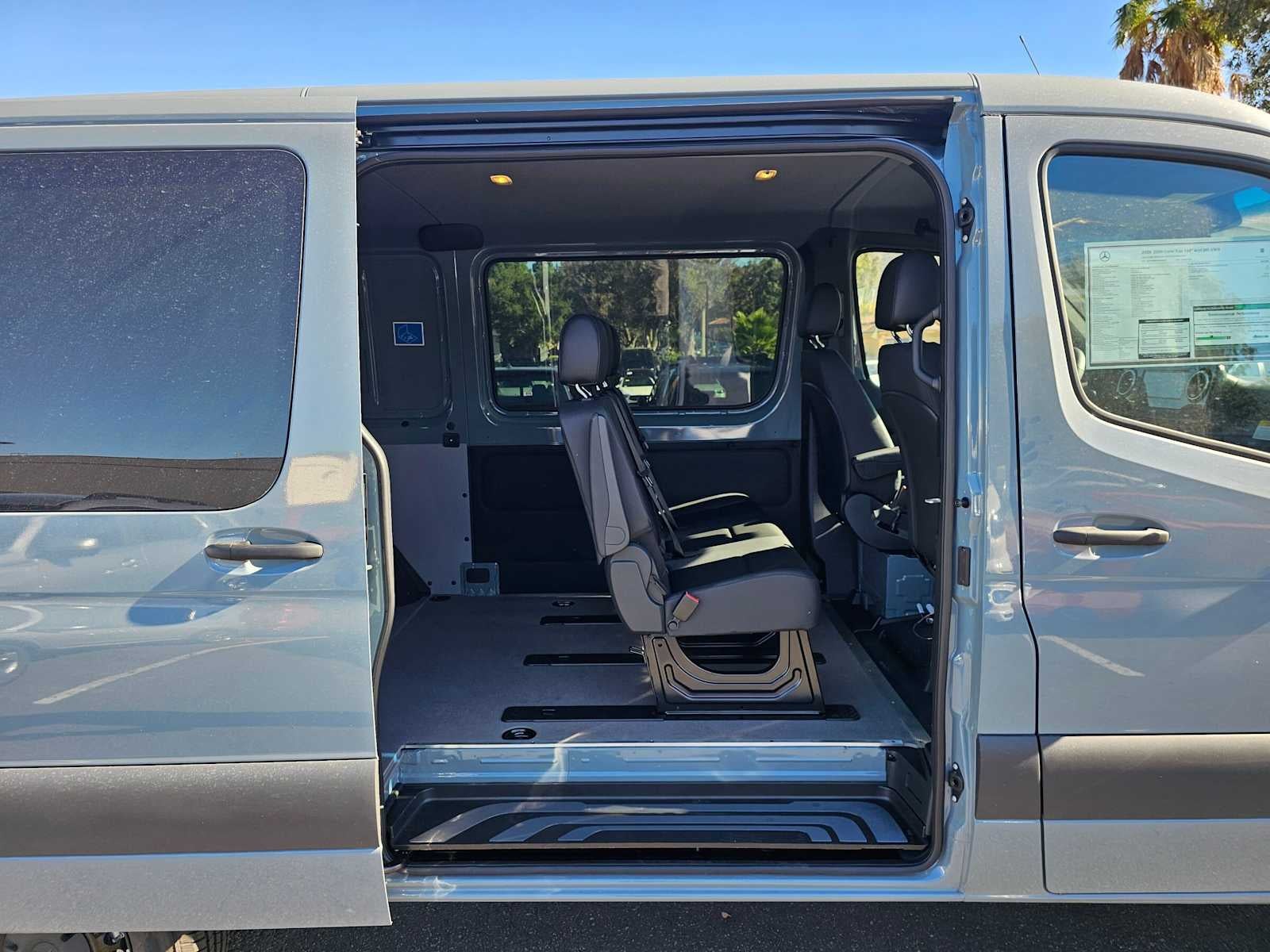 2026 Mercedes-Benz Sprinter Crew 2500 Standard Roof I4 Diesel HO 144 AWD