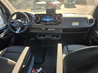2026 Mercedes-Benz Sprinter Crew 2500 Standard Roof I4 Diesel HO 144 AWD