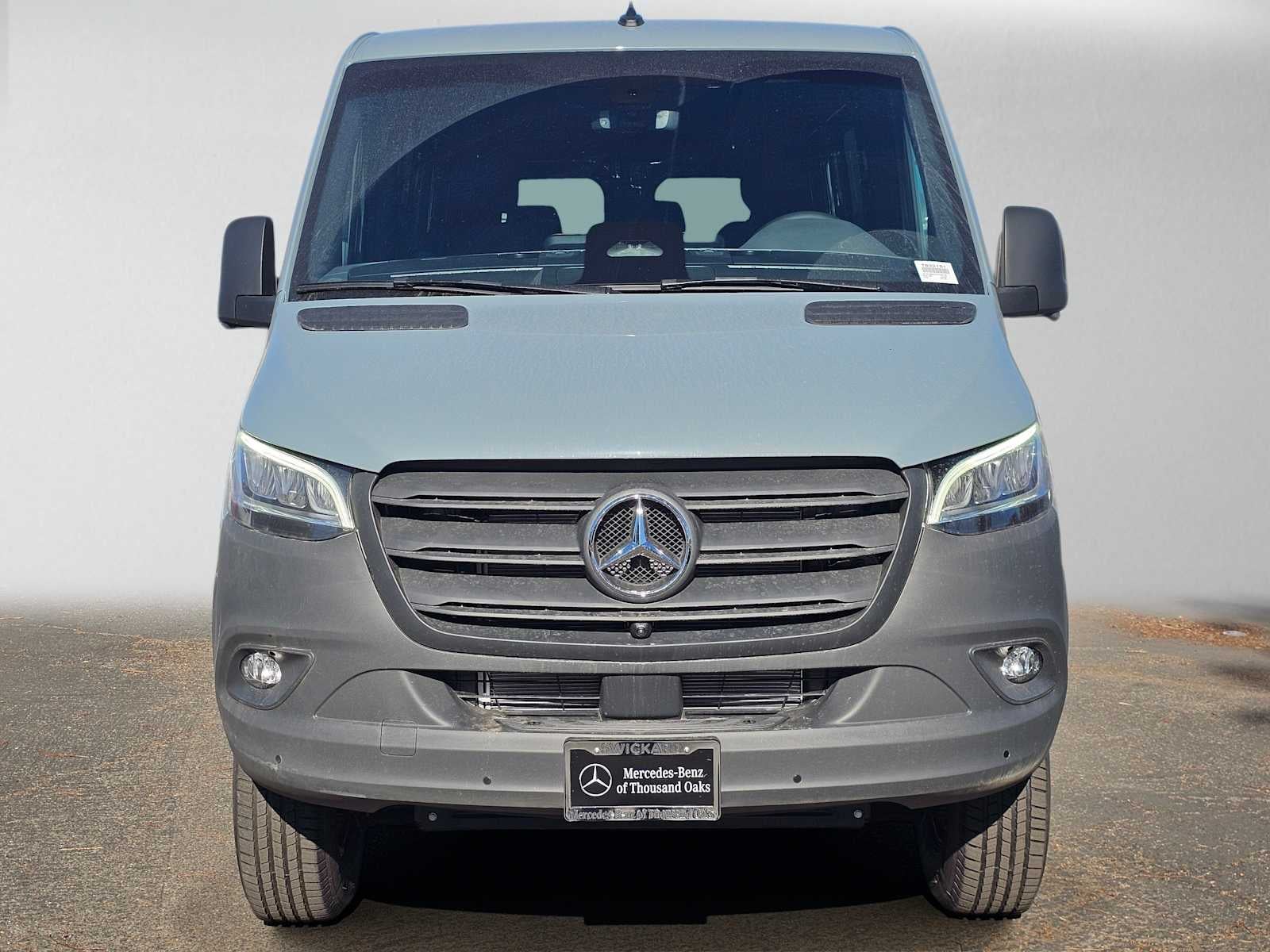 2026 Mercedes-Benz Sprinter Crew 2500 Standard Roof I4 Diesel HO 144 AWD