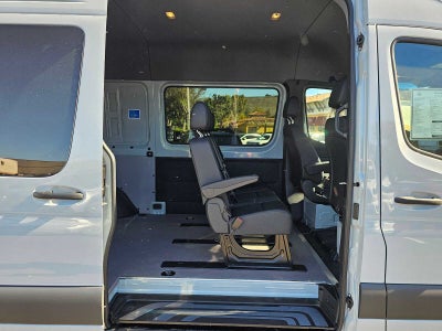 2026 Mercedes-Benz Sprinter Crew 2500 Standard Roof I4 Diesel HO 144 AWD