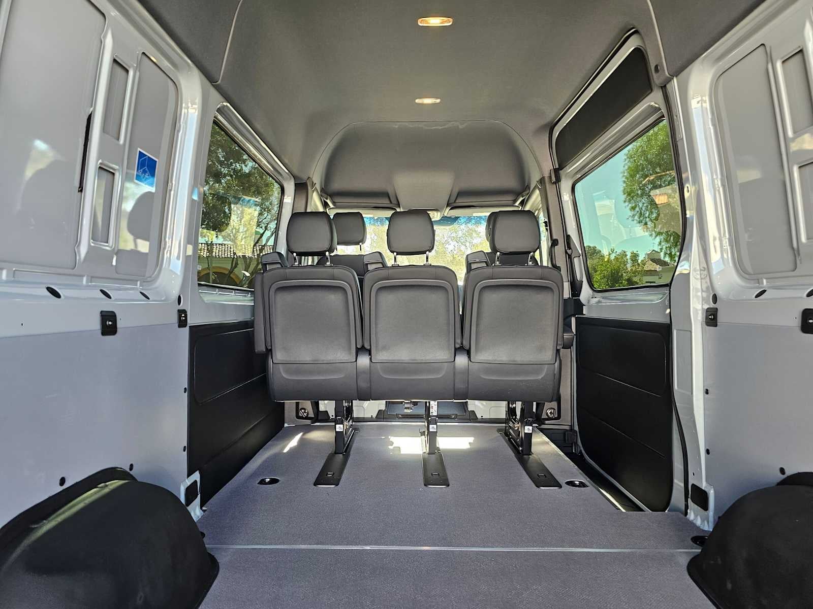 2026 Mercedes-Benz Sprinter Crew 2500 Standard Roof I4 Diesel HO 144 AWD