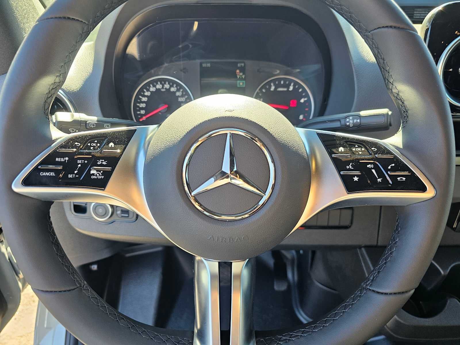 2026 Mercedes-Benz Sprinter Crew 2500 Standard Roof I4 Diesel HO 144 AWD