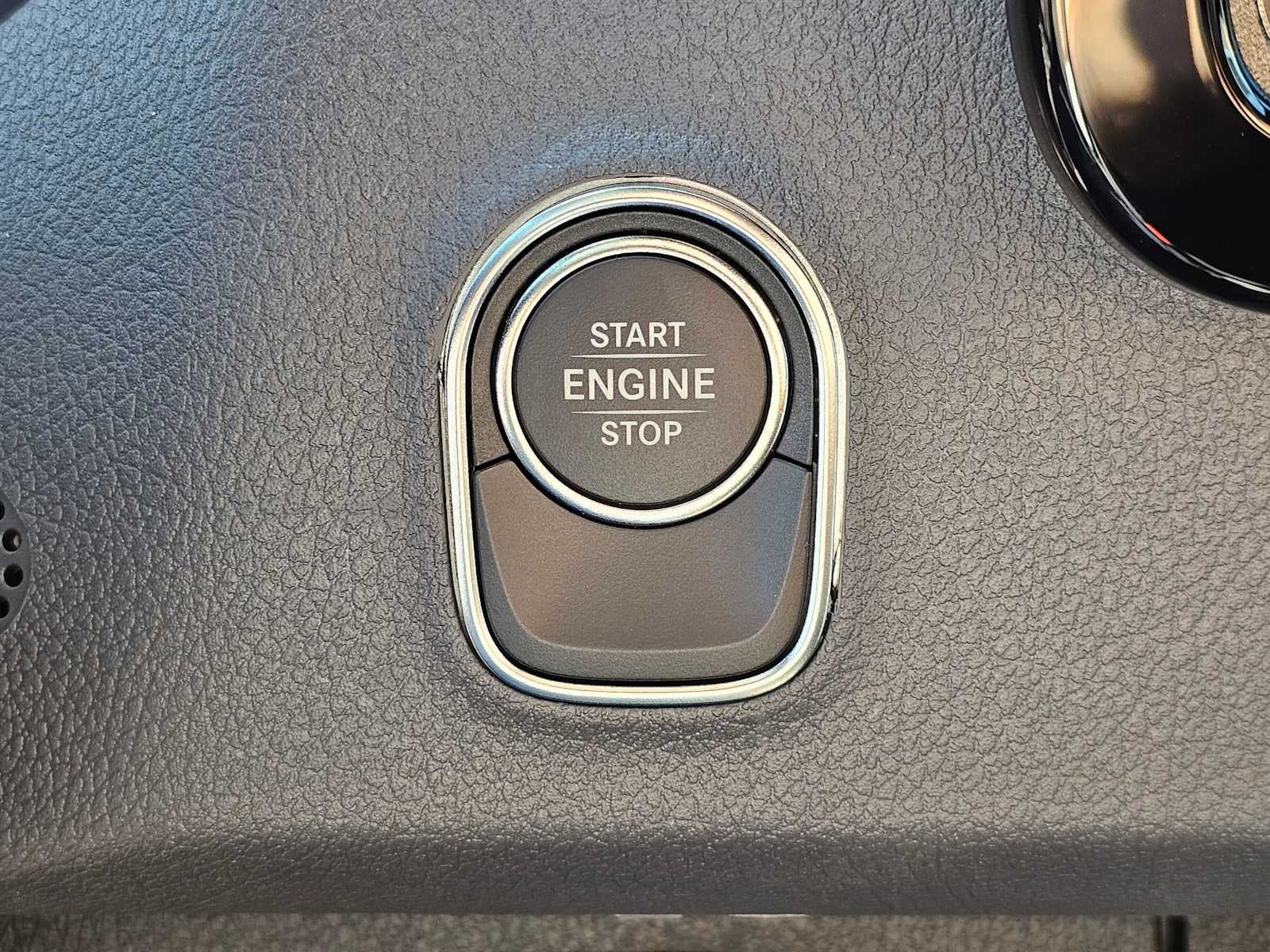 2026 Mercedes-Benz Sprinter Crew 2500 Standard Roof I4 Diesel HO 144 AWD