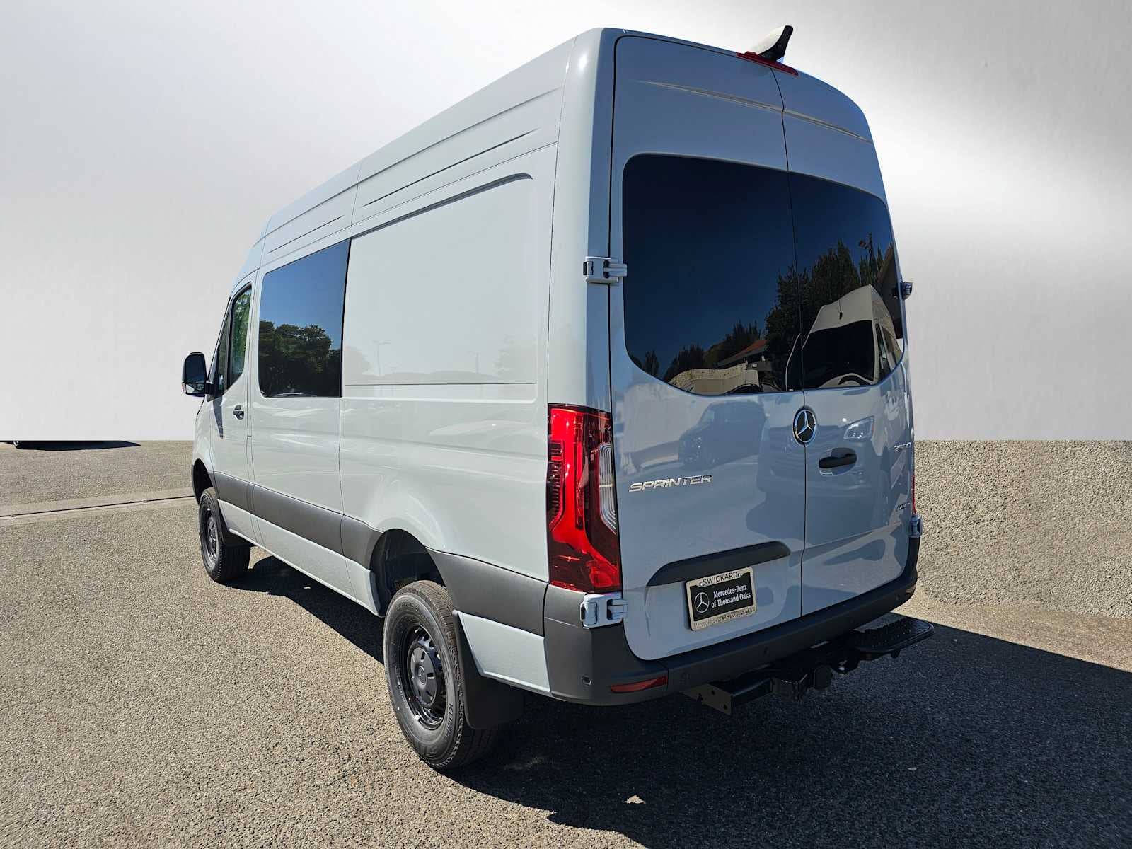 2026 Mercedes-Benz Sprinter 2500 Standard Roof I4 Diesel HO 144 AWD