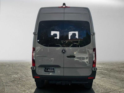 2026 Mercedes-Benz Sprinter Crew 2500 Standard Roof I4 Diesel HO 144 AWD