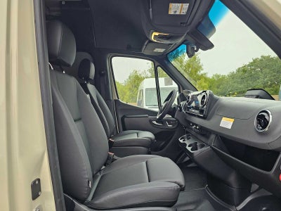 2026 Mercedes-Benz Sprinter 2500 Standard Roof I4 Diesel HO 144 AWD