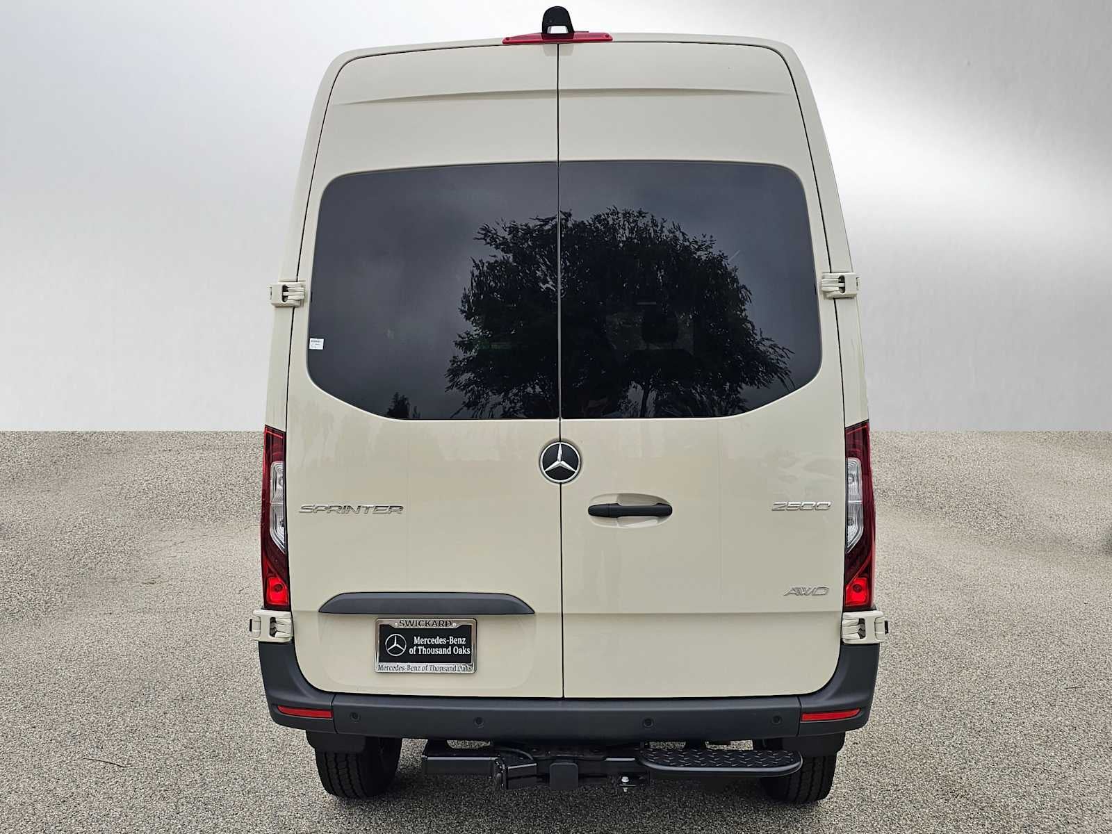 2026 Mercedes-Benz Sprinter 2500 Standard Roof I4 Diesel HO 144 AWD