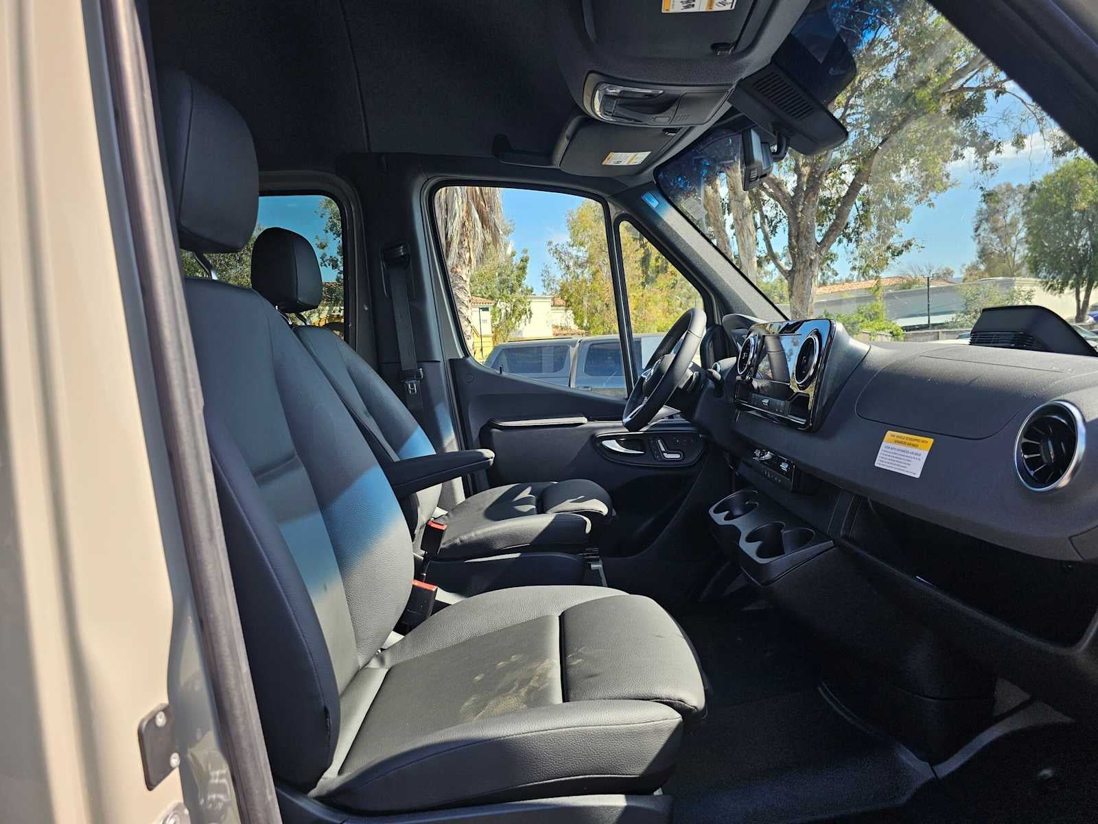 2026 Mercedes-Benz Sprinter 2500 Standard Roof I4 Diesel HO 144 AWD