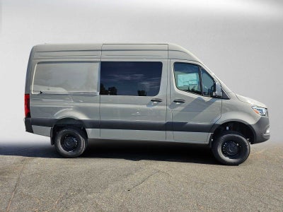 2026 Mercedes-Benz Sprinter 2500 Standard Roof I4 Diesel HO 144 AWD