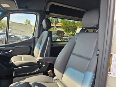 2026 Mercedes-Benz Sprinter 2500 Standard Roof I4 Diesel HO 144 AWD
