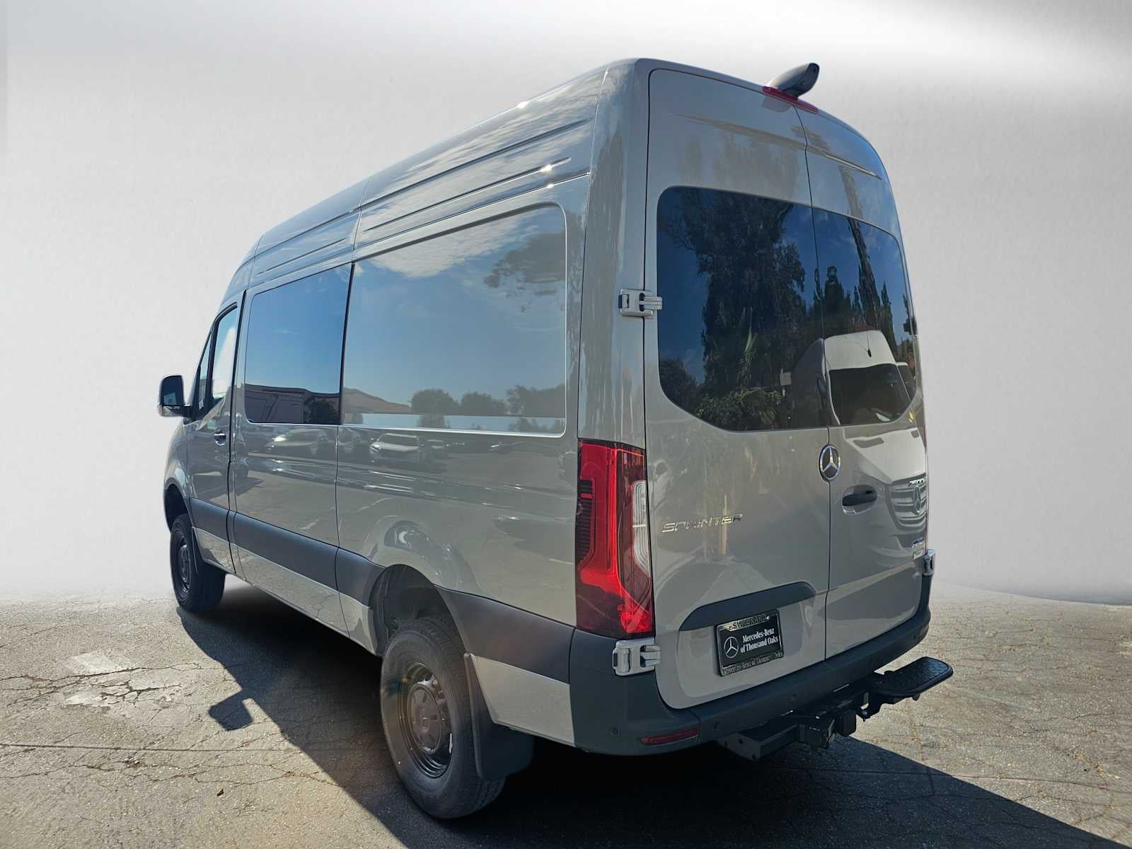2026 Mercedes-Benz Sprinter 2500 Standard Roof I4 Diesel HO 144 AWD