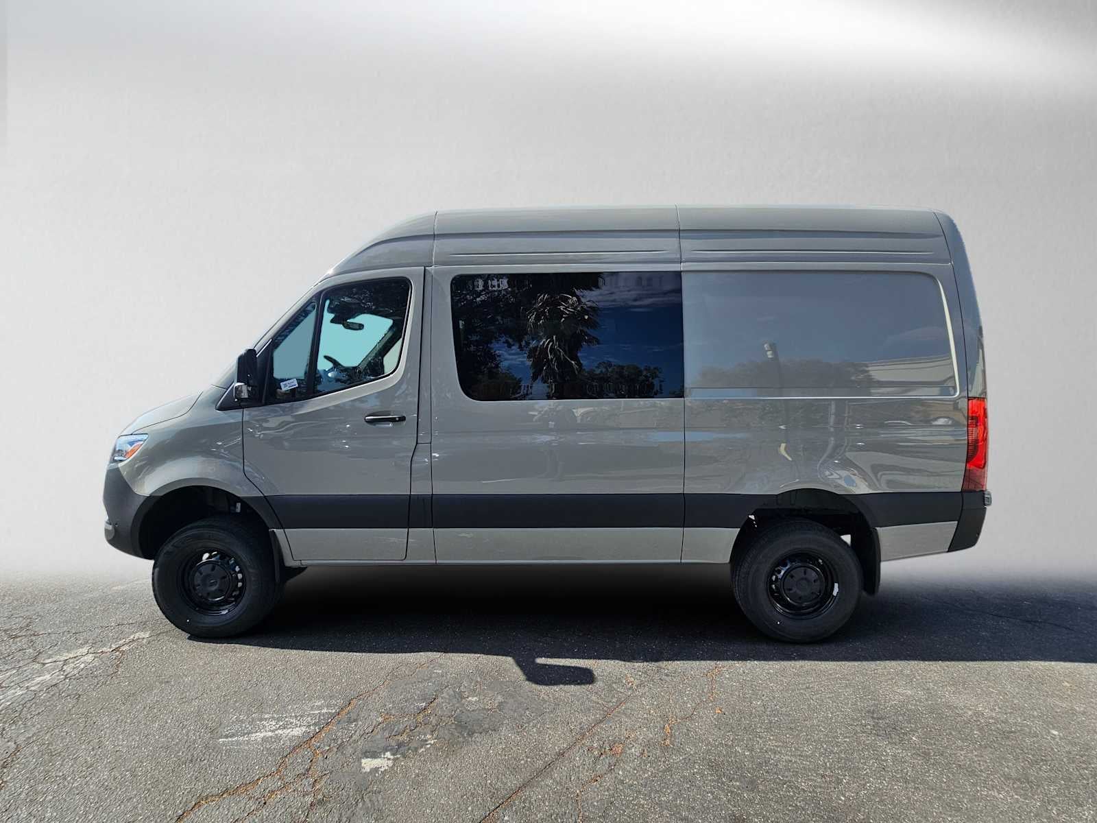 2026 Mercedes-Benz Sprinter 2500 Standard Roof I4 Diesel HO 144 AWD