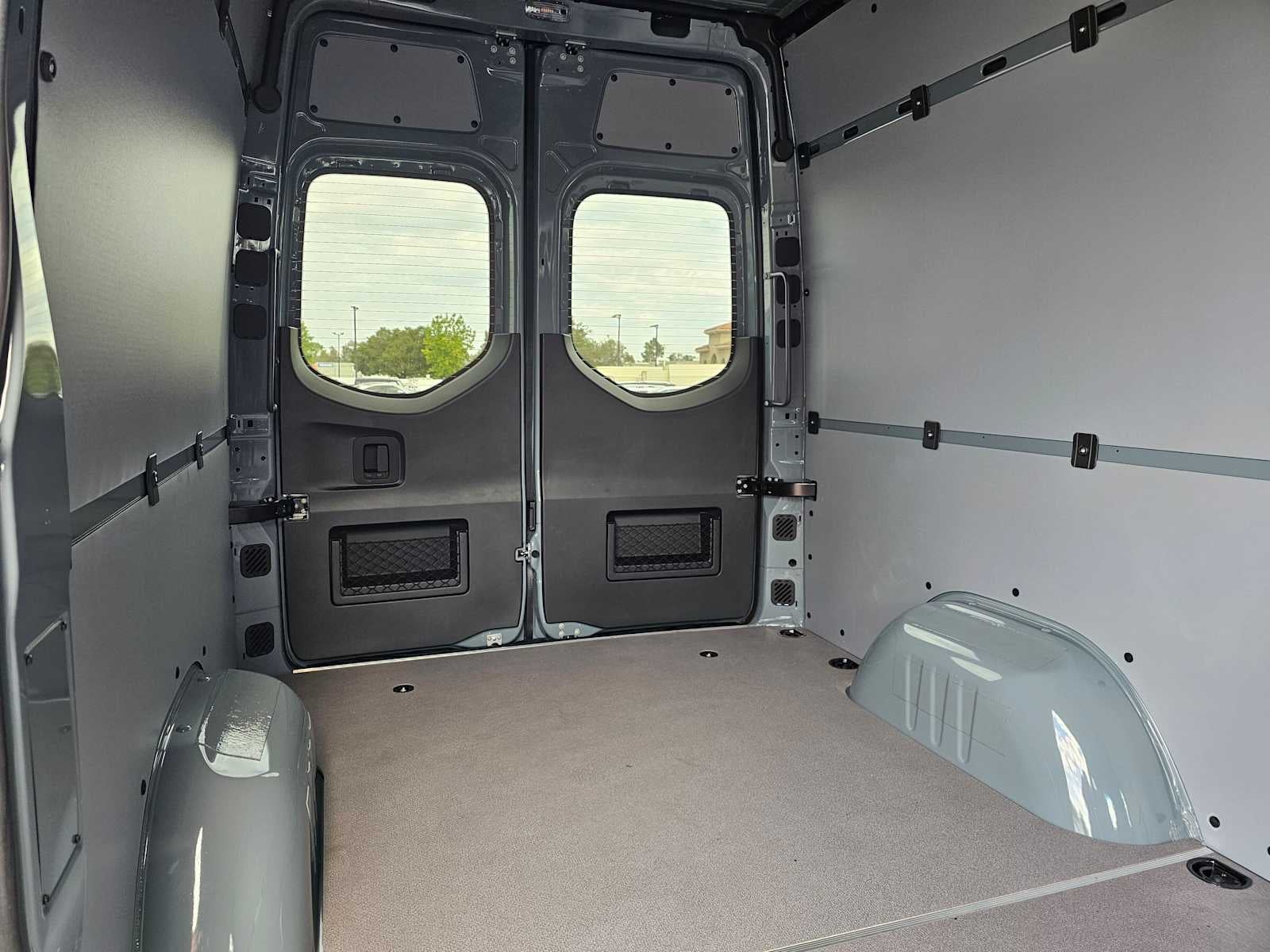 2026 Mercedes-Benz Sprinter Cargo 2500 Standard Roof I4 Diesel HO 144 AWD