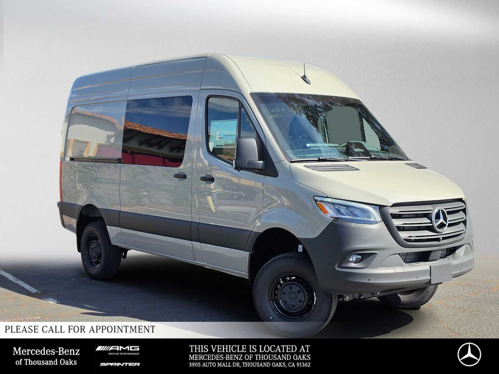 2026 Mercedes-Benz Sprinter Crew 2500 Standard Roof I4 Diesel HO 144 AWD