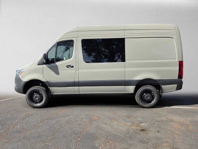 2026 Mercedes-Benz Sprinter Crew 2500 Standard Roof I4 Diesel HO 144 AWD