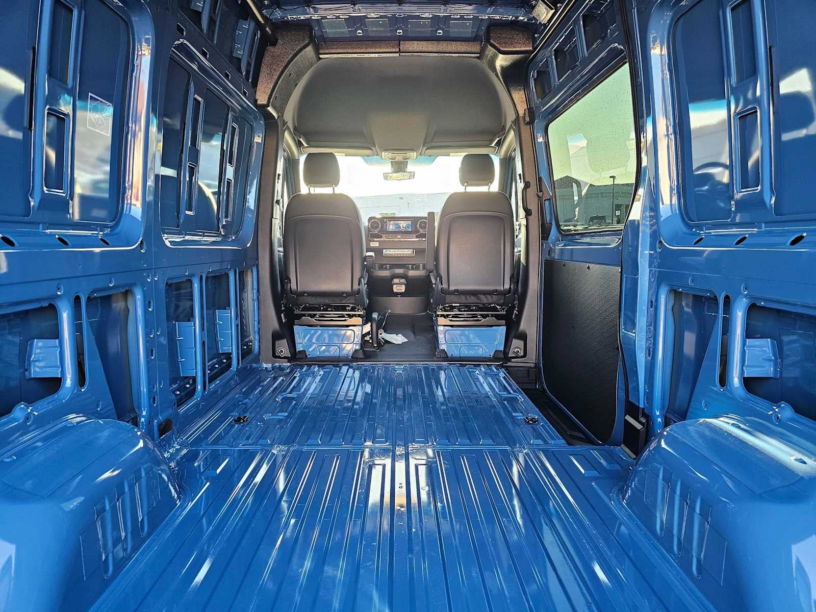 2026 Mercedes-Benz Sprinter Cargo 2500 Standard Roof I4 Diesel HO 144 AWD