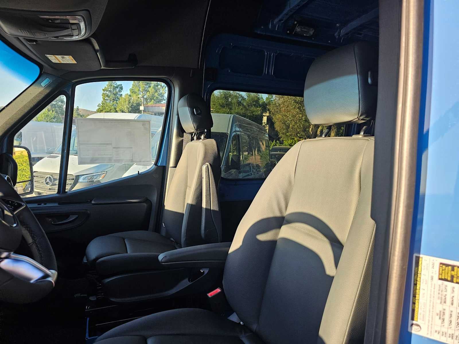 2026 Mercedes-Benz Sprinter Cargo 2500 Standard Roof I4 Diesel HO 144 AWD