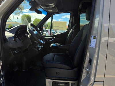 2026 Mercedes-Benz Sprinter Crew 2500 Standard Roof I4 Diesel HO 144 AWD