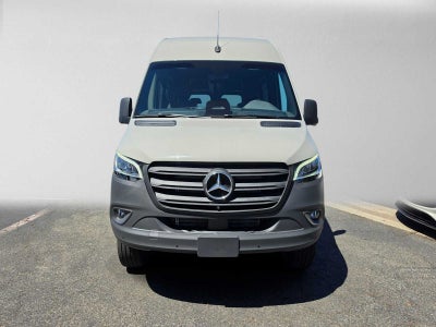 2026 Mercedes-Benz Sprinter Crew 2500 Standard Roof I4 Diesel HO 144 AWD