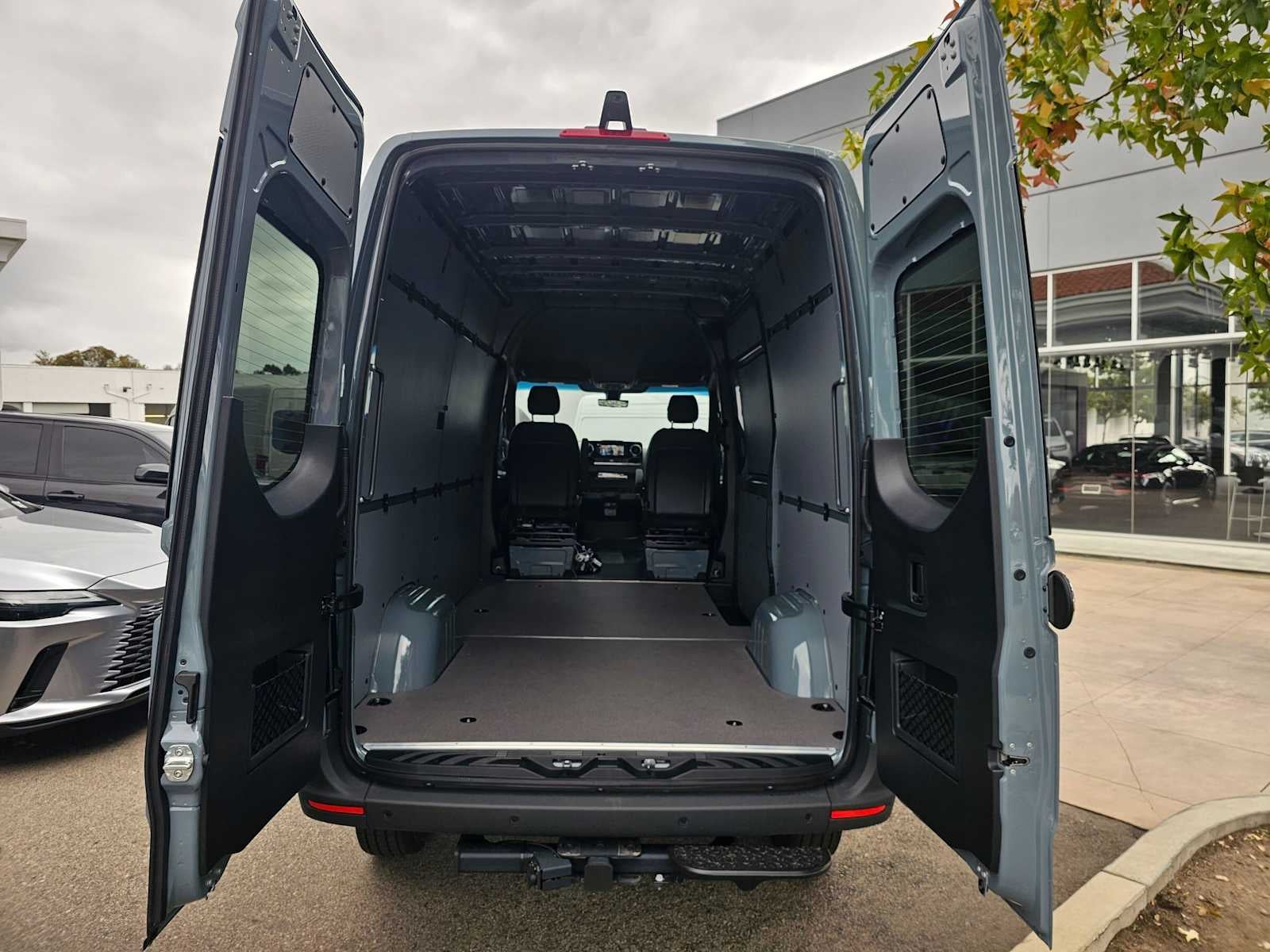 2026 Mercedes-Benz Sprinter Cargo 2500 Standard Roof I4 Diesel HO 144 AWD