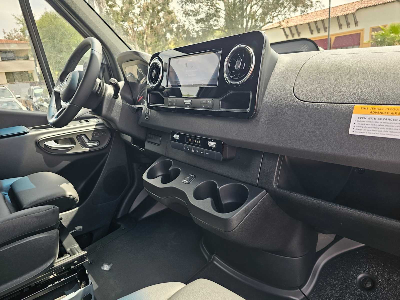 2026 Mercedes-Benz Sprinter 2500 Standard Roof I4 Diesel HO 144 AWD