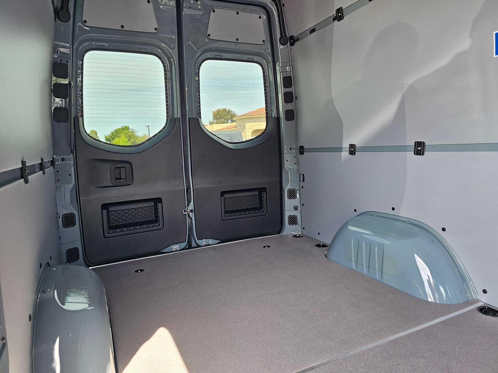 2026 Mercedes-Benz Sprinter 2500 Standard Roof I4 Diesel HO 144 AWD