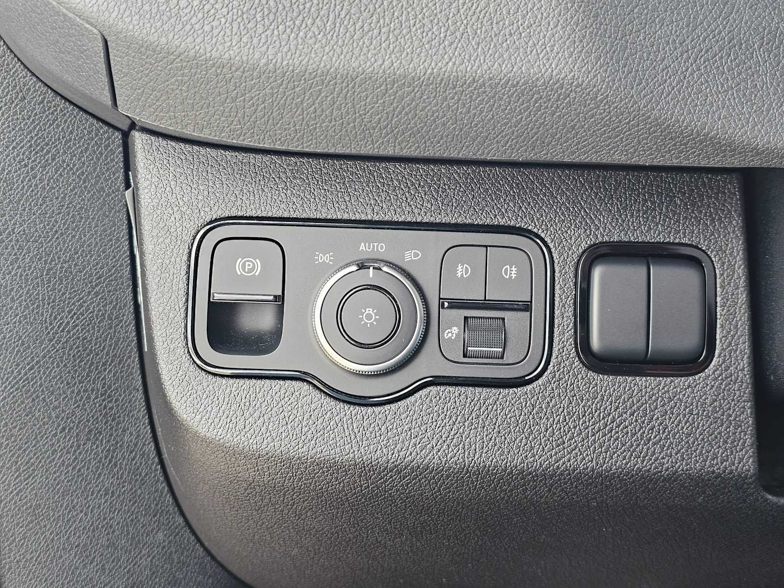 2026 Mercedes-Benz Sprinter 2500 Standard Roof I4 Diesel HO 144 AWD