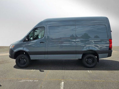 2026 Mercedes-Benz Sprinter 2500 Standard Roof I4 Diesel HO 144 AWD