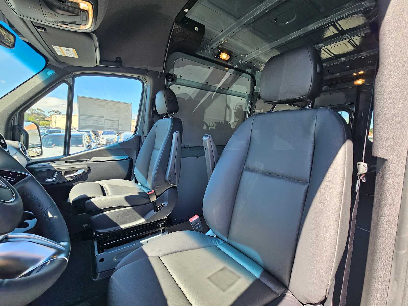 2026 Mercedes-Benz Sprinter 2500 Standard Roof I4 Diesel HO 144 AWD